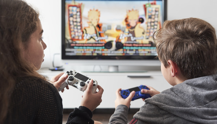 Jouer aux jeux vidéo pendant des heures : un signe systématique de  dépendance ? - BEE SECURE